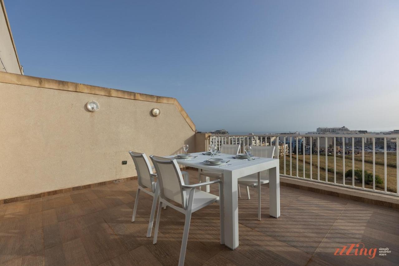 Sunny Penthouse Wterrace And Open Views Apartment Сейнт Полс Бей Екстериор снимка