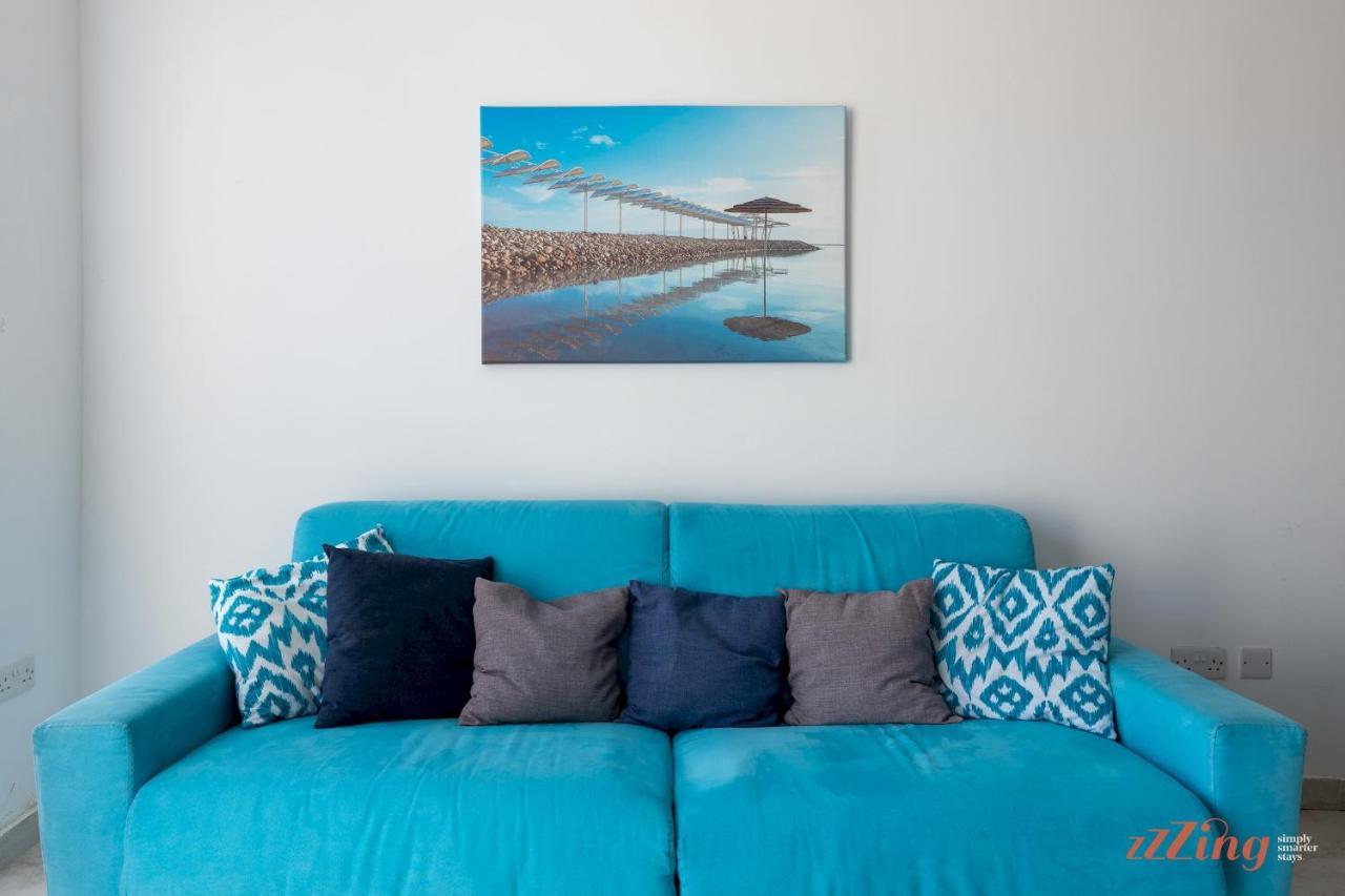 Sunny Penthouse Wterrace And Open Views Apartment Сейнт Полс Бей Екстериор снимка